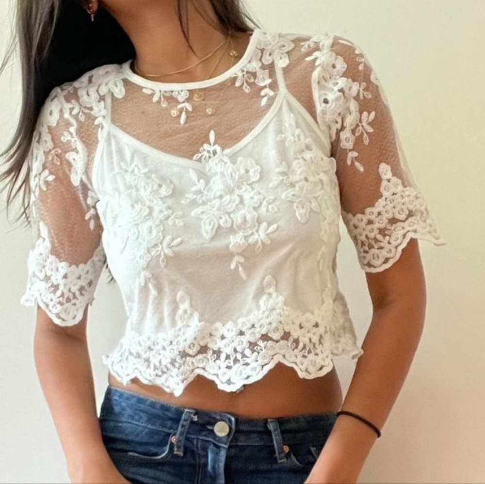 Women's White Floral Lace Cropped Top - Elegant Sheer Detail